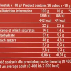 Jedno ptasie mleczko ma 44 kcal. Tabela wartości odżywczych pokazuje, że 10g produktu zawiera 44 kcal.