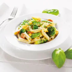 Szybkie i zdrowe przepisy na penne z warzywami, które pokochasz