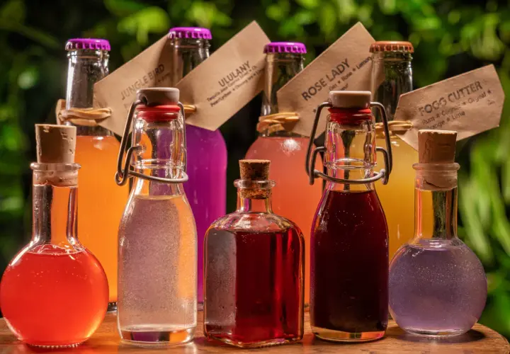 Najlepsze koktajl bary w Polsce: unikalne drinki i niezapomniane doświadczenia