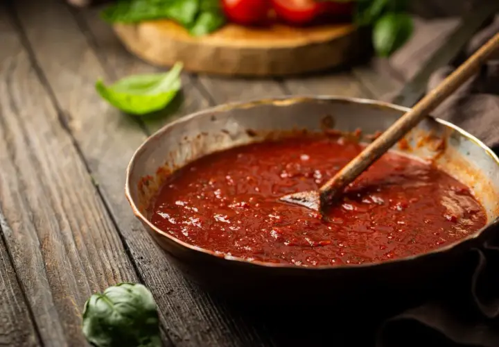 Jak skutecznie zagęścić spaghetti - sprawdzone metody na gęsty sos