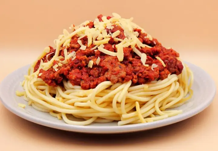 Ile kcal ma spaghetti bolognese z makaronem? Sprawdź, co jeść!