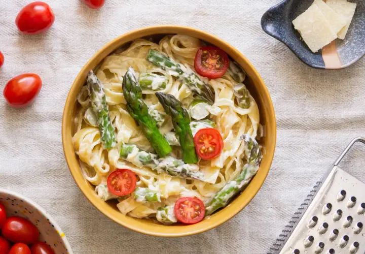 Szybkie spaghetti ze szparagami – pyszny przepis na łatwe danie
