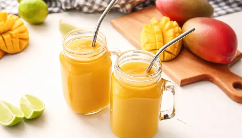 Koktajl z mango: orzeźwiający przepis na zdrowy napój latem