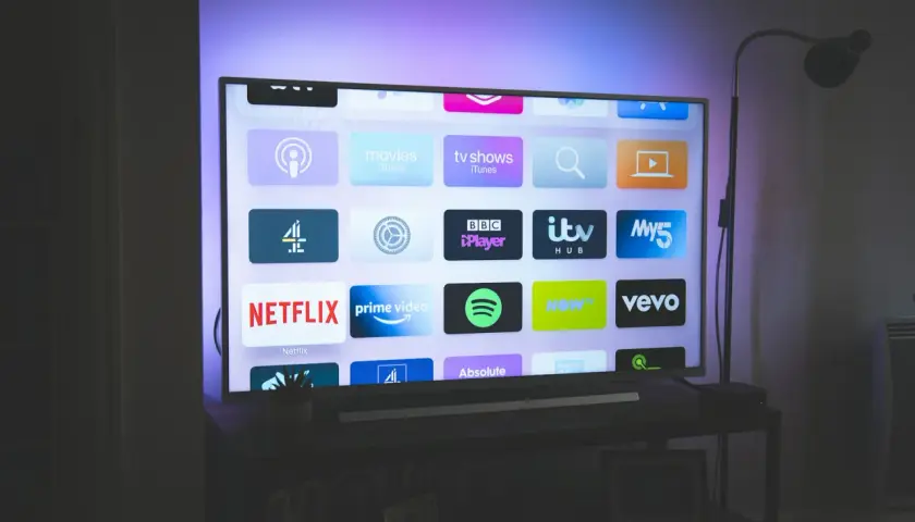 Telewizory smart dla gamingu: przyszłość dużego ekranu w świecie wymagających graczy