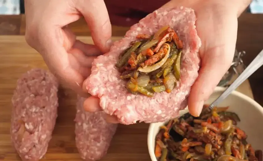 Zrazy z mięsa mielonego - przepis na idealny obiad!