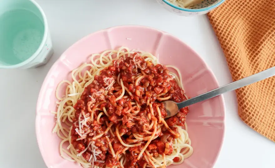 Wegetariańskie spaghetti bolognese, które zachwyci Twoje kubki smakowe