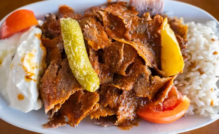 Domowy kebab z mielonego - Soczysty obiad bez wysiłku!