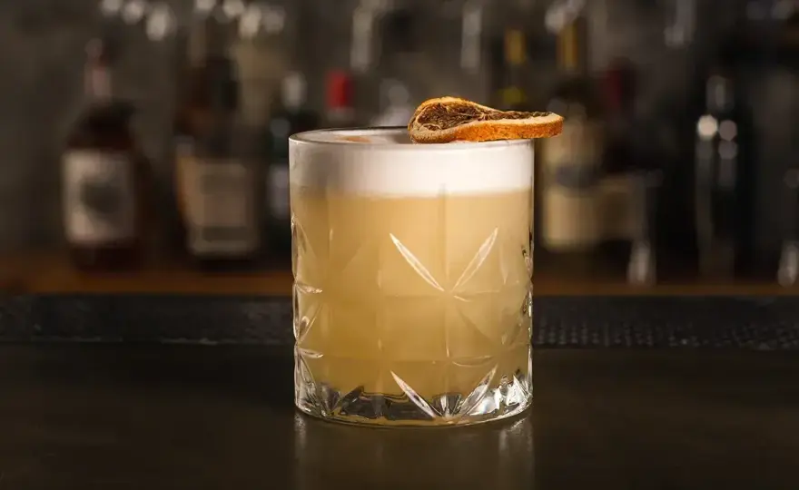 Whisky Sour - Jak zrobić idealny koktajl? Proporcje i błędy