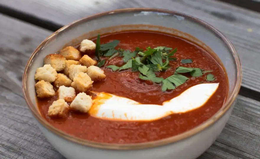 Kremowa indyjska zupa pomidorowa - Jak uzyskać idealny smak makhani?