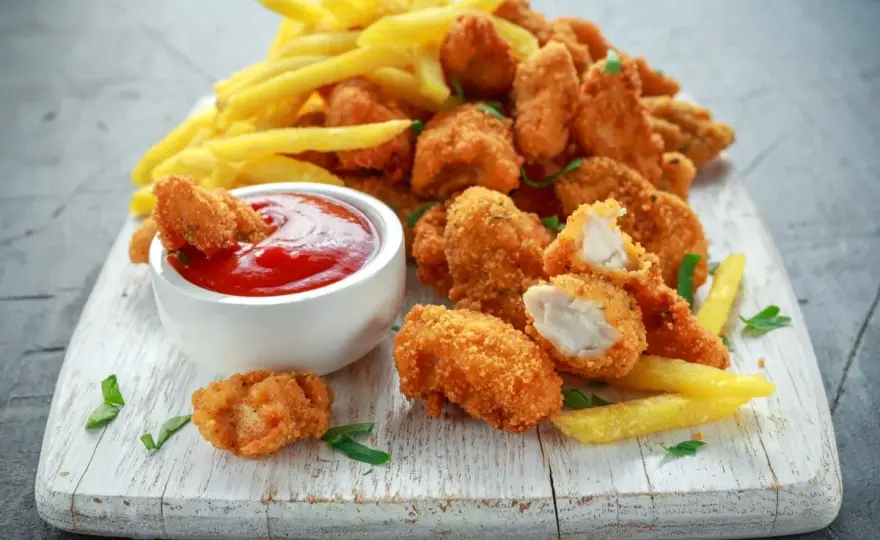 Domowe Nuggetsy jak z McDonalda - Chrupiące i Soczyste!